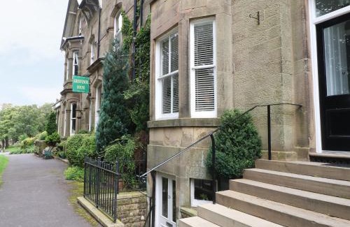 Buxton Apartment | 2B Cavendish Villas
