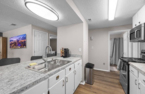 Charlotte House | 2B HotTub Oasis Close to Airport