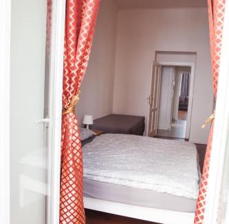 Andel Apartment | 2B Pechackova family apartment with balcony by the river