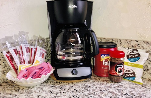 Beverly Green Apartment | 2BApartment,LasVegas,Strip,Pet-friendly,Lvcc,SALE,Semashow,BestSpot,pool!