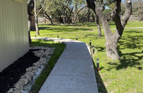North San Antonio - SAT Apartment | 2BD Mini Apartment 4 guests Safe Great location