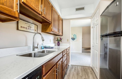 Acme Condo | 2BDR Loft Suite Golf Course Condo 5549