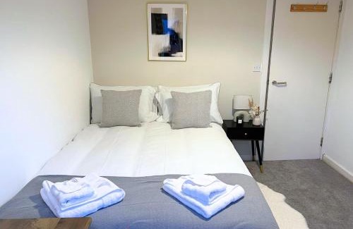 Headington Apartment | 2Bed Family Professional with parking weekly