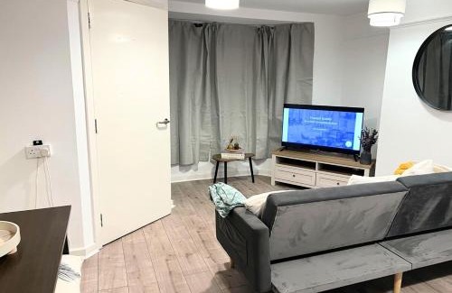 Headington Apartment | 2Bed Family Professional with parking weekly