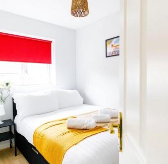Sunderland Apartment | 2Bed Garden & Private Parking Near A19 - Perfect for Contractors
