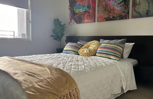 North Las Vegas Apartment | 2bedroom condo in Fremont Street in the heart of entertainment district in Downtown LV