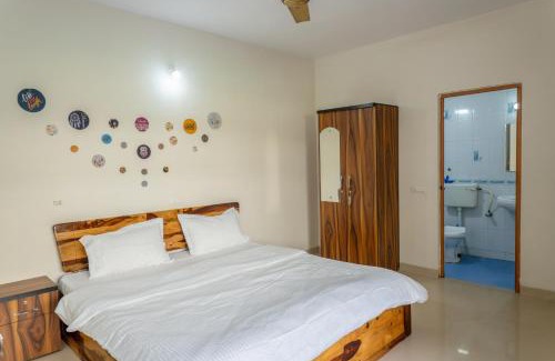 Varca Apartment | 2BHK Private Apartment with Pool access