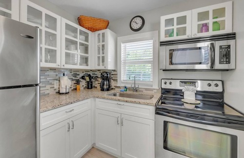Islamorada Cottage | 2BR/1BA Serene Cozy Cottage of Shady Palms in Islamorada With Heated Pool