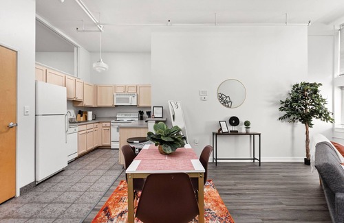 Mile Square Apartment | 2BR/2BA In The Block Apartment by CozySuites