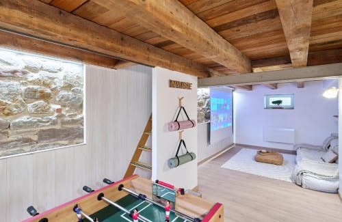 Colmar Apartment | 2BR Apartment near Colmar Centre - Boho Style, Hidden Room, Free Parking