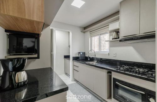 Morretes Apartment | 2BR apt w/BBQ 700m from the beach – SIR0501
