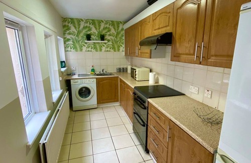 Belfast City Centre House | 2BR City Side House in Belfast