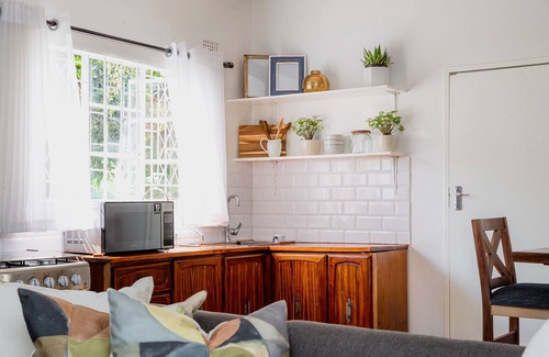 Harare Cottage | 2BR English Cottage with Garden