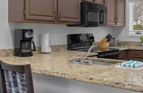 Fairfield Glade Condo | 2br Lockoff Condo Cumberland Plateau Golfing!
