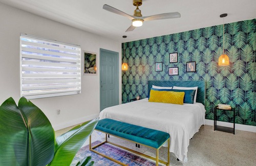 Clearwater Apartment | 2BR Modern Home