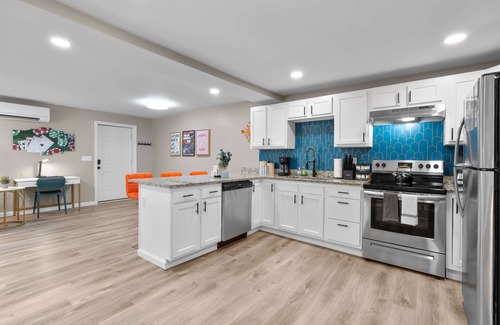 Westside Norwich Apartment | 2BR, Modern, Relaxing, 2.1Mi To Mohegan