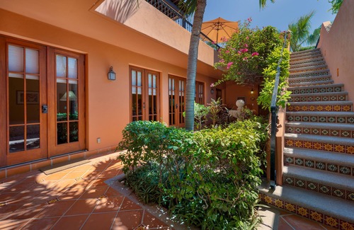 Nopolo House | 2BRs Home/Agua viva area near tennis courts