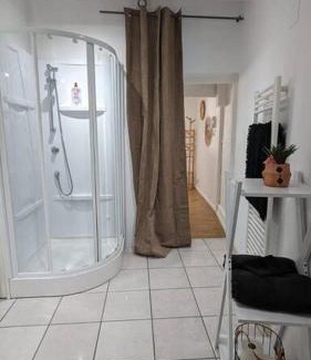 Agen Apartment | 2e Grand Studio Agen Hyper Centre - Clim - Jacobins