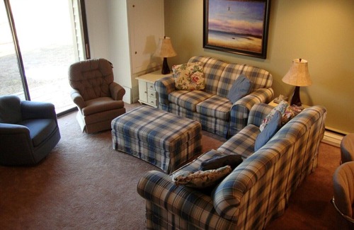 Cedar Condo | 2King Master Suites, Walk to golf, Outside heated pool