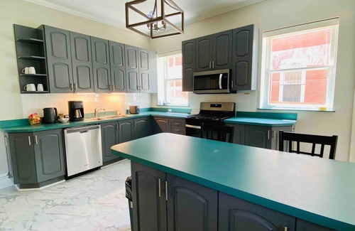 Academy - Sherman Park House | 2nd Floor Apartment Historic Mansion. Sleeps up to 6!