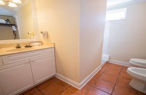 Bradenton Beach Hotel | 2nd Floor Studio. Stairs only. NO PETS