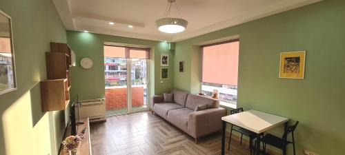 Blloku Apartment | 2V1 - Sheshi Willson