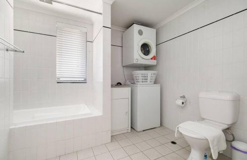 Perth Central Business District Apartment | 2X1 Comfy Apartment in Perth CBD