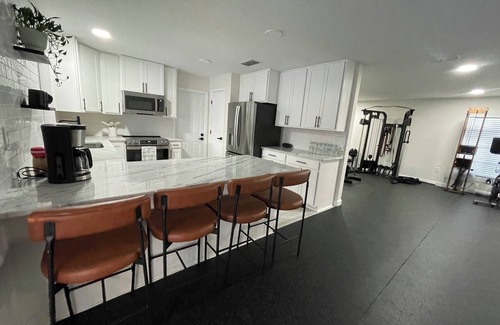 Lakeland House | 3/2 Home with pool/fitness gym/coffee