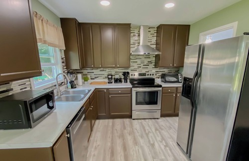 La Porte House | 3 bed, 1-1/2 bath, Prime Location