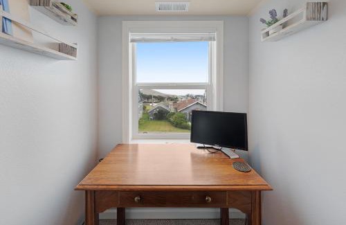 Newport House | 3 Bed 2 Bath Vacation home in Newport