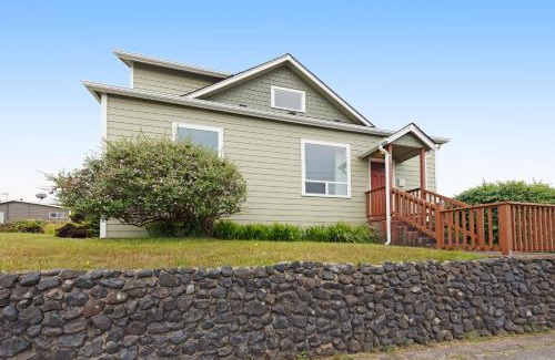 Newport House | 3 Bed 2 Bath Vacation home in Newport