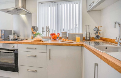 Tenby Cottage | 3-bed 5-6 Berth Modernised Bungalow!