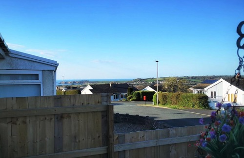 Tenby Cottage | 3-bed 5-6 Berth Modernised Bungalow!