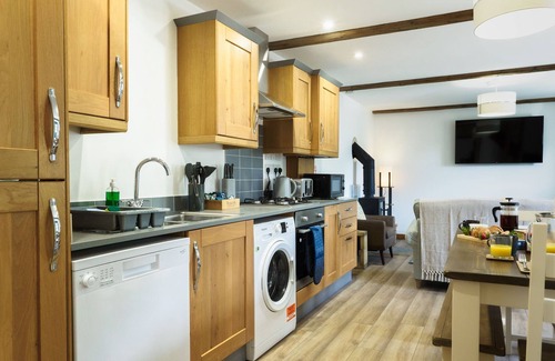 Falmouth Cottage | 3 bed cottage nr Falmouth/Helford River with shared pool/hot tub