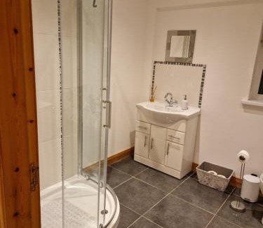 Londonderry House | 3 bed cottage Peartree Cottage