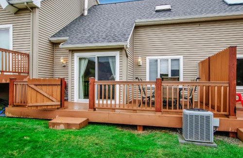 Ellicottville House | 3-Bed Family Townhouse with Scenic Views & Patio