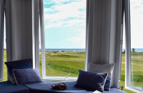 Alnmouth House | 3 Bed in Alnmouth CN127