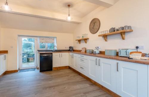 Barmouth House | 3 Bed in Barmouth 80290