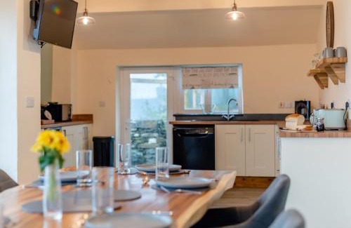 Barmouth House | 3 Bed in Barmouth 80290