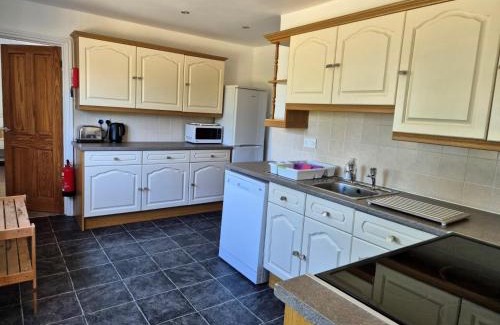 Ilfracombe House | 3 Bed in Combe Martin 86942