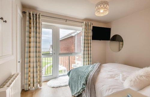 Corton House | 3 Bed in Corton oc-s32347