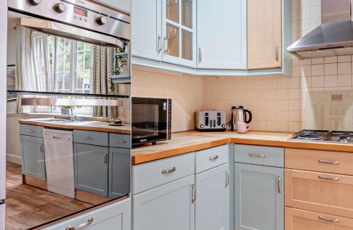 Dol-y-Gaer House | 3 Bed in Cwmtaf oc-p32979
