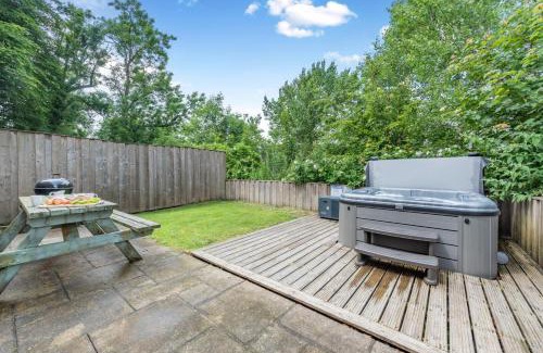 Llanfihangel-Ystrad House | 3 Bed in Dihewyd oc-t32348