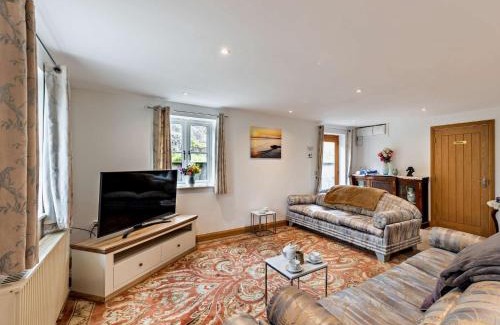 Arthog House | 3 Bed in Fairbourne 77304