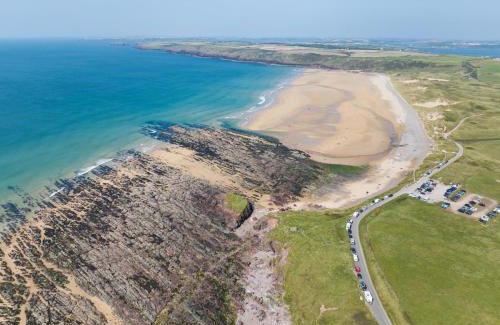 Pembroke House | 3 Bed in Freshwater East oc-t32686