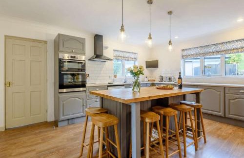 Oswestry House | 3 Bed in Llanrhaeadr Ym Mochnant 85799