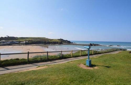 Launceston House | 3 Bed in Launceston 88858