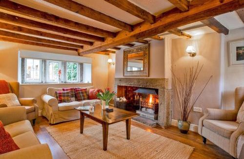 Hartington House | 3 Bed in Hartington 90125