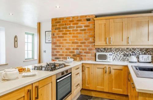 Haworth House | 3 bed in Haworth 89528