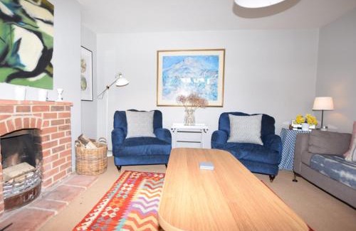Kettlestone House | 3 Bed in Kettlestone KT037